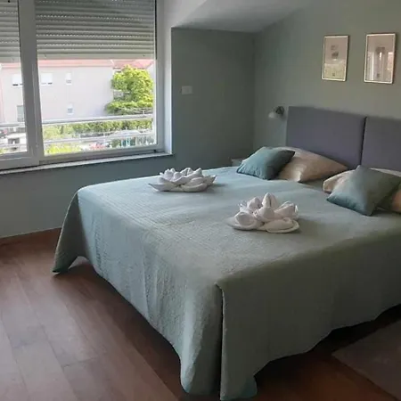 Valdebek With Pool Apartment