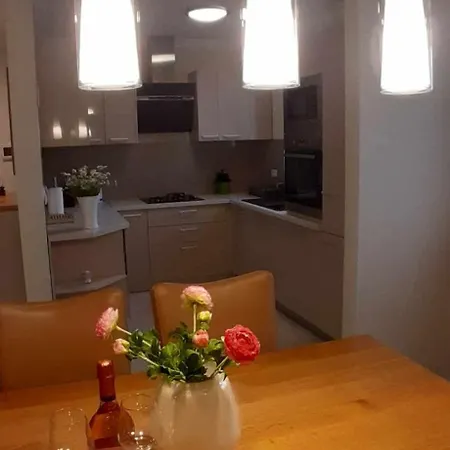 Valdebek With Pool Apartment
