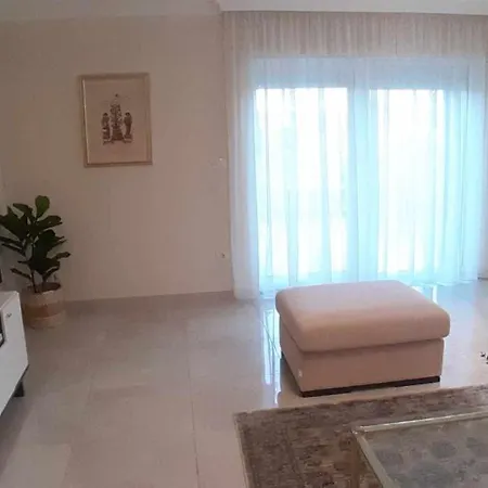 Apartment Valdebek With Pool *