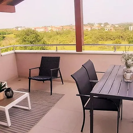 Valdebek With Pool Lejlighed Pula