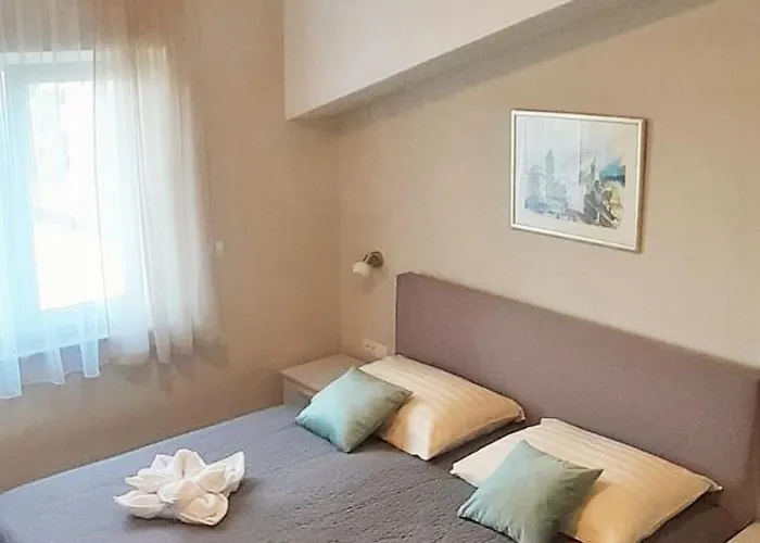 Valdebek With Pool *