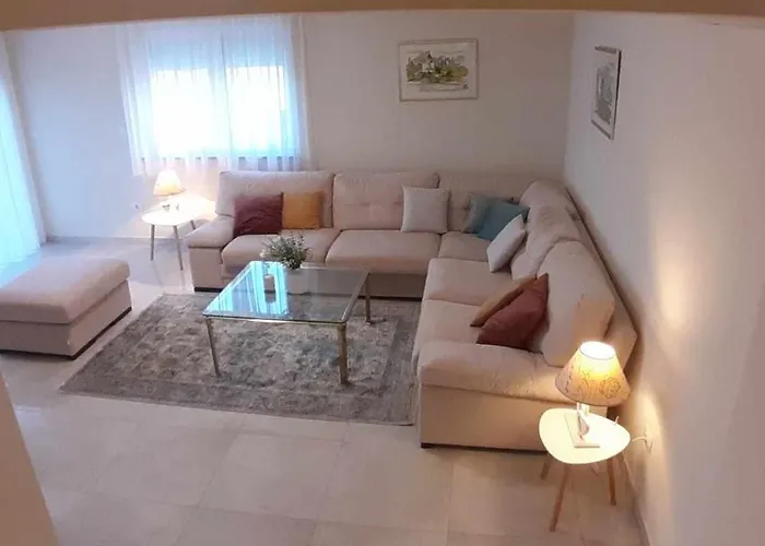 Appartement Valdebek With Pool