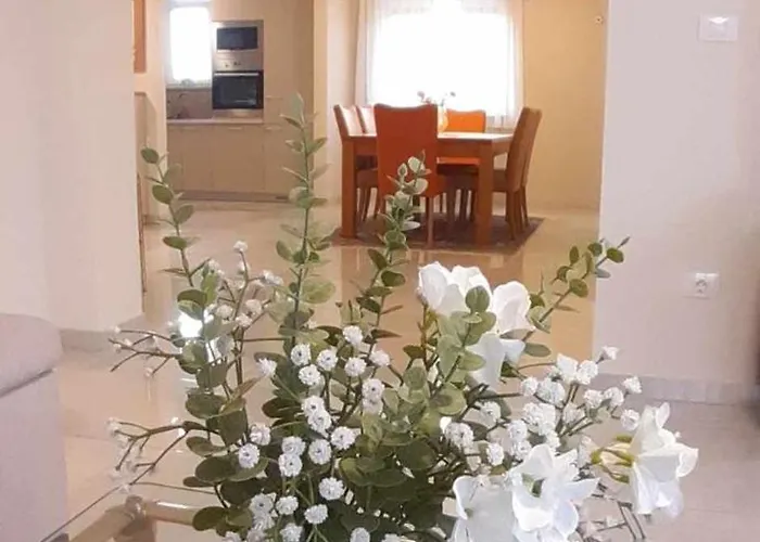 Valdebek With Pool * Pula